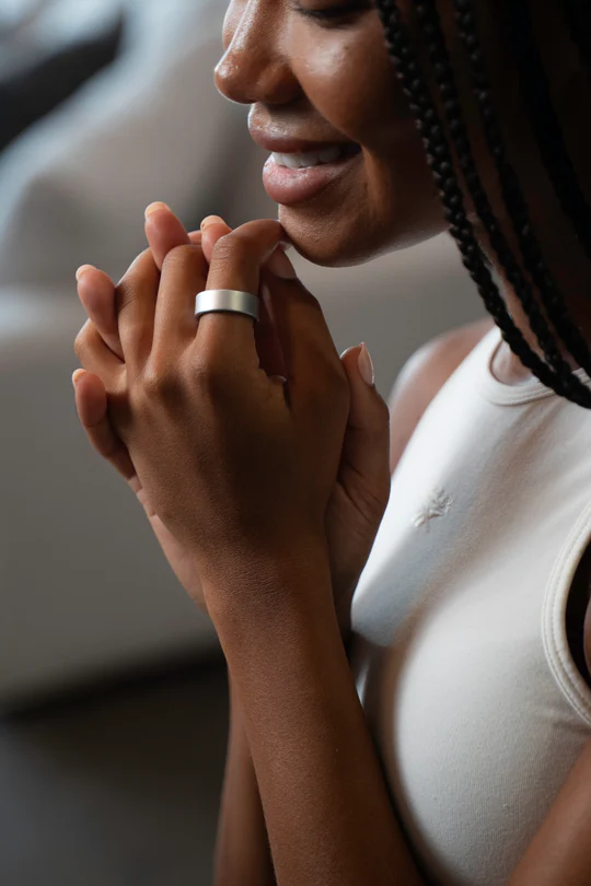Woman wearing the Reebok Smart Ring